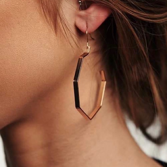 The House Of Gentry Jewelry - Honeycomb Hoop Earrings